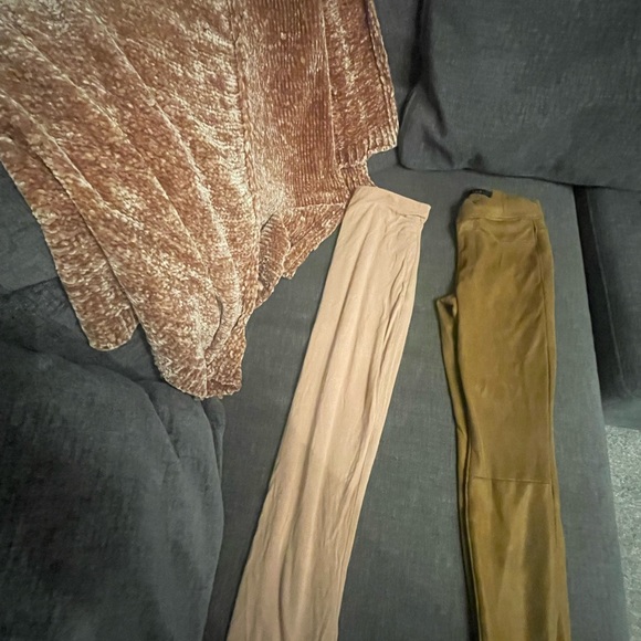 Tan - Picture 4 of 6